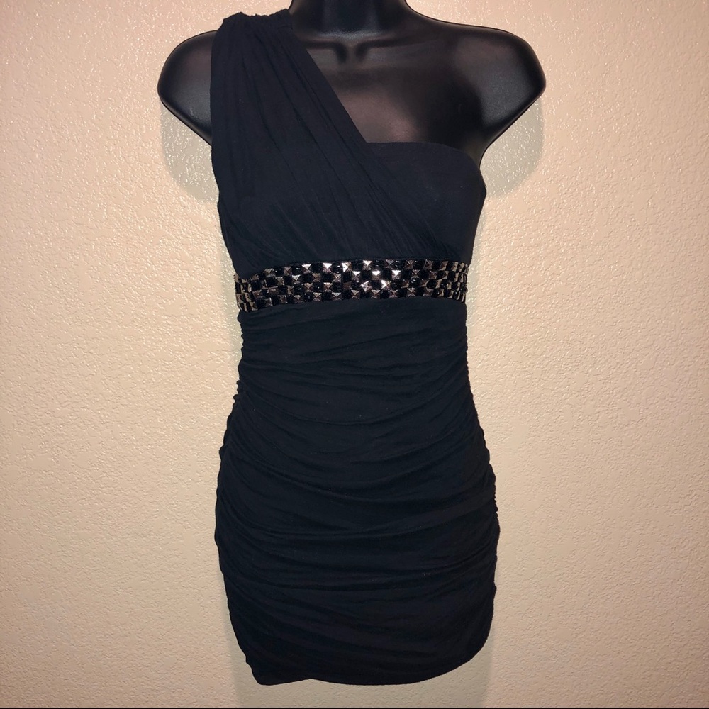 Forever 21 Half Sleeve Ruched Black Tube Dress